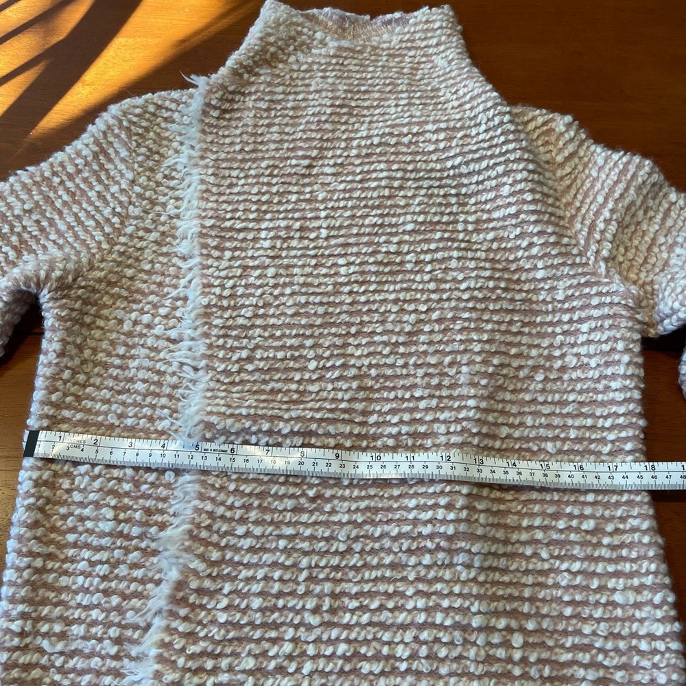 TYLI sweater size large - Picture 3 of 10